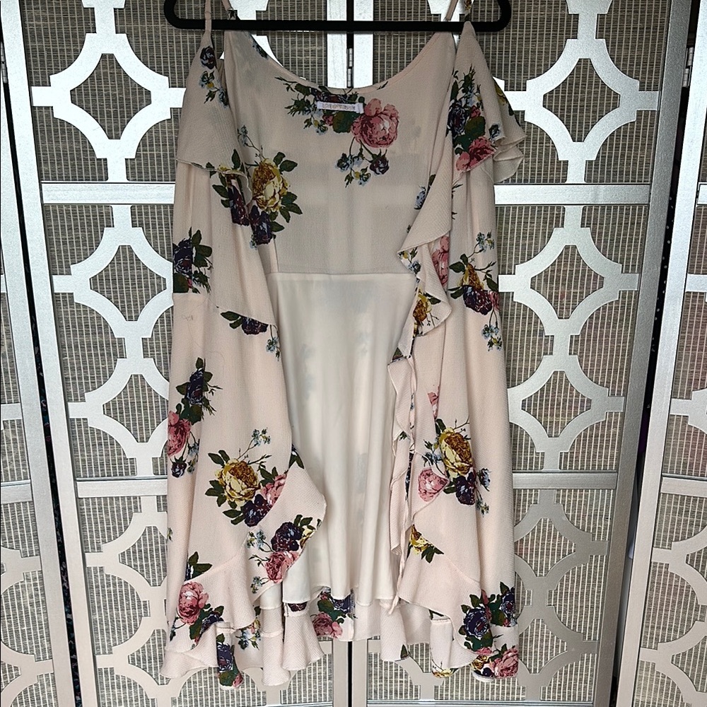 Floral Ruffle Swim Coverup - Picture 2 of 9